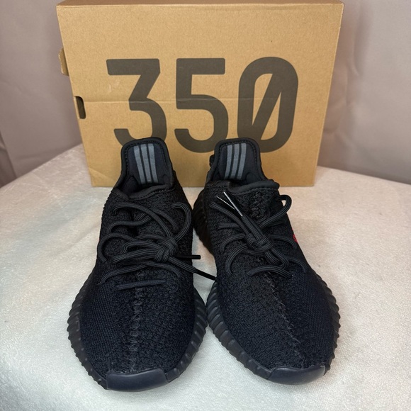 Yeezy Boost 350 V2 | Black Red - Picture 3 of 6